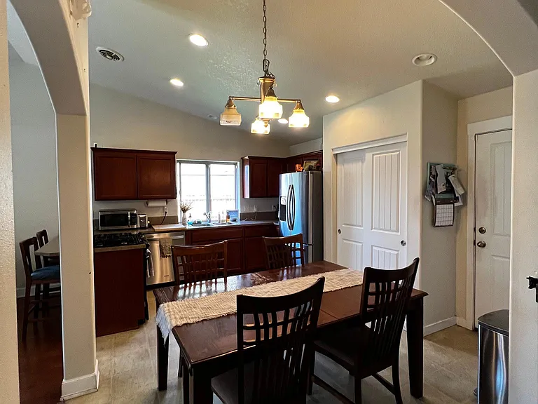 993 SW 25th Ln — Photo 10