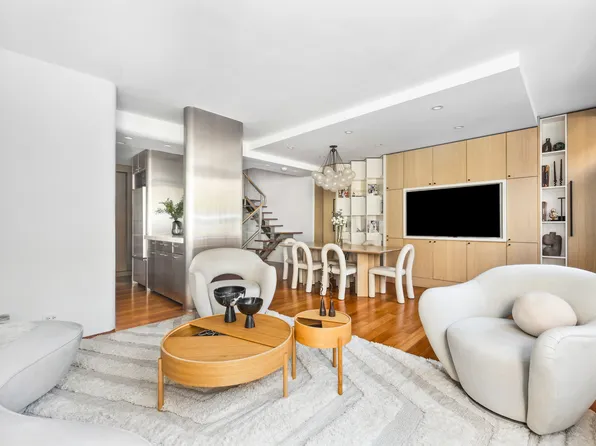 333 East 69th Street TH10 image 1 of 19