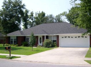 52 Arlen Dr, Midway, GA 31320