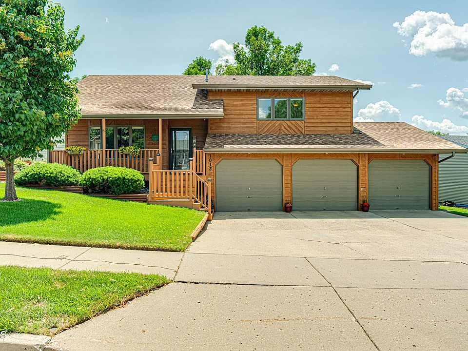 1013 E Turnpike Ave, Bismarck, ND 58501 MLS 4008575 Zillow