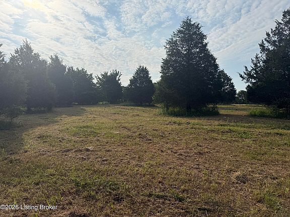 5th image of 266 Cedar Ridge Ln