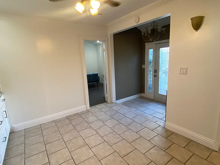 11235 Louise Ave — Photo 8