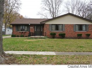 2608 Clifton Dr, Springfield, IL 62704