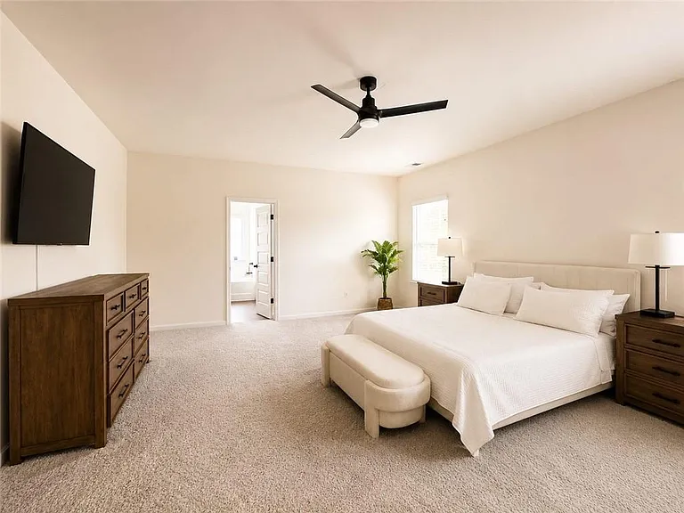 2308 Hastings Manor Ln — Photo 10