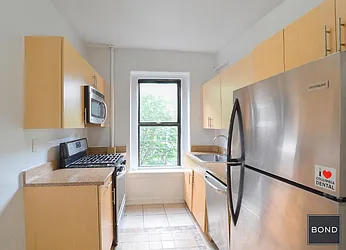 Rented by Bond New York