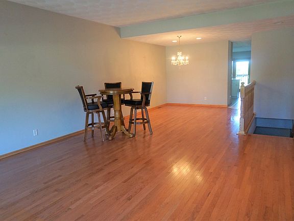 3rd image of 1004 Williamson Cir