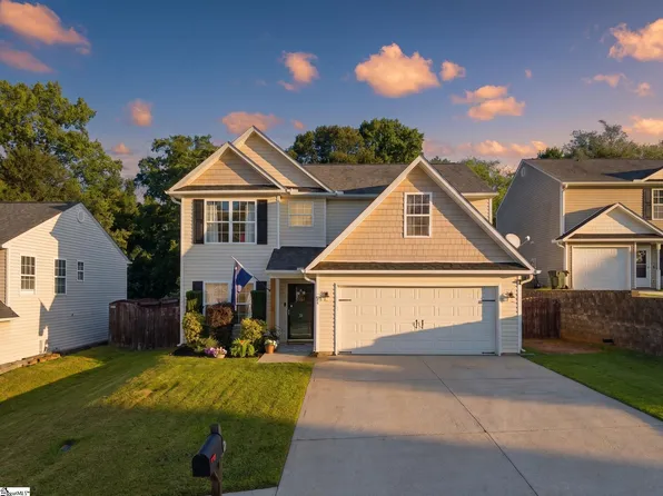 21 Red Shirt Ct, Greer, SC 29651