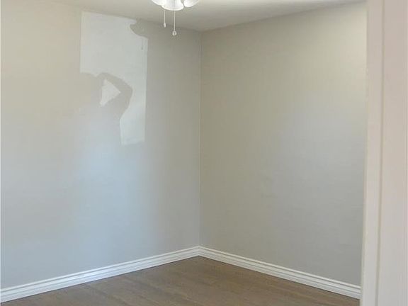 4th image of 216 N Palm Ave