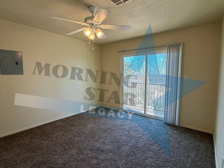 Spacious 2 bedroom floor plans! — Photo 10