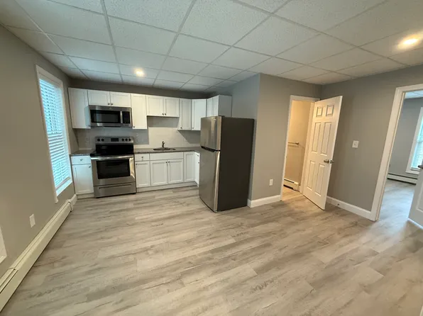 25 Pleasant St #202, Colebrook, NH 03576