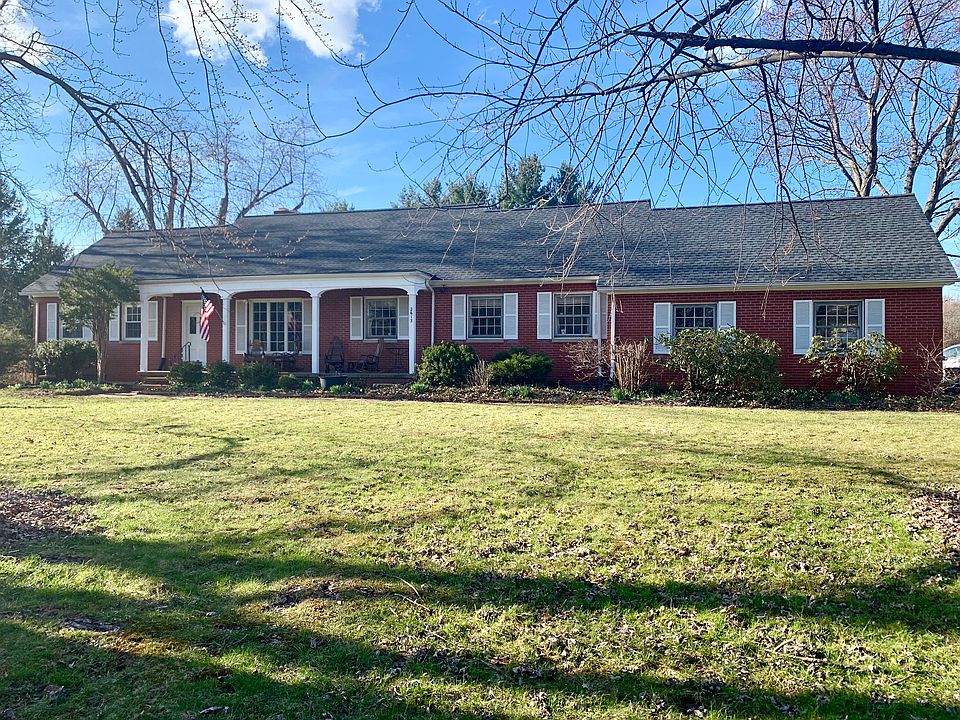 1st image of 2613 Doug Ave