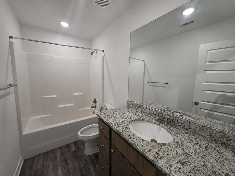 320 Westbrook Ct #1 — Photo 6
