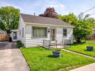 110 Queen St, Essa, ON L0M1B0