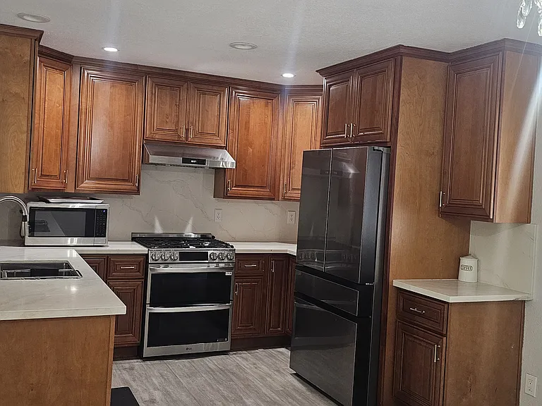 8605 Bennington St — Photo 10