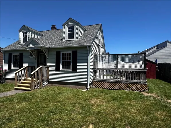 5 Whitman St, Coventry, RI 02816