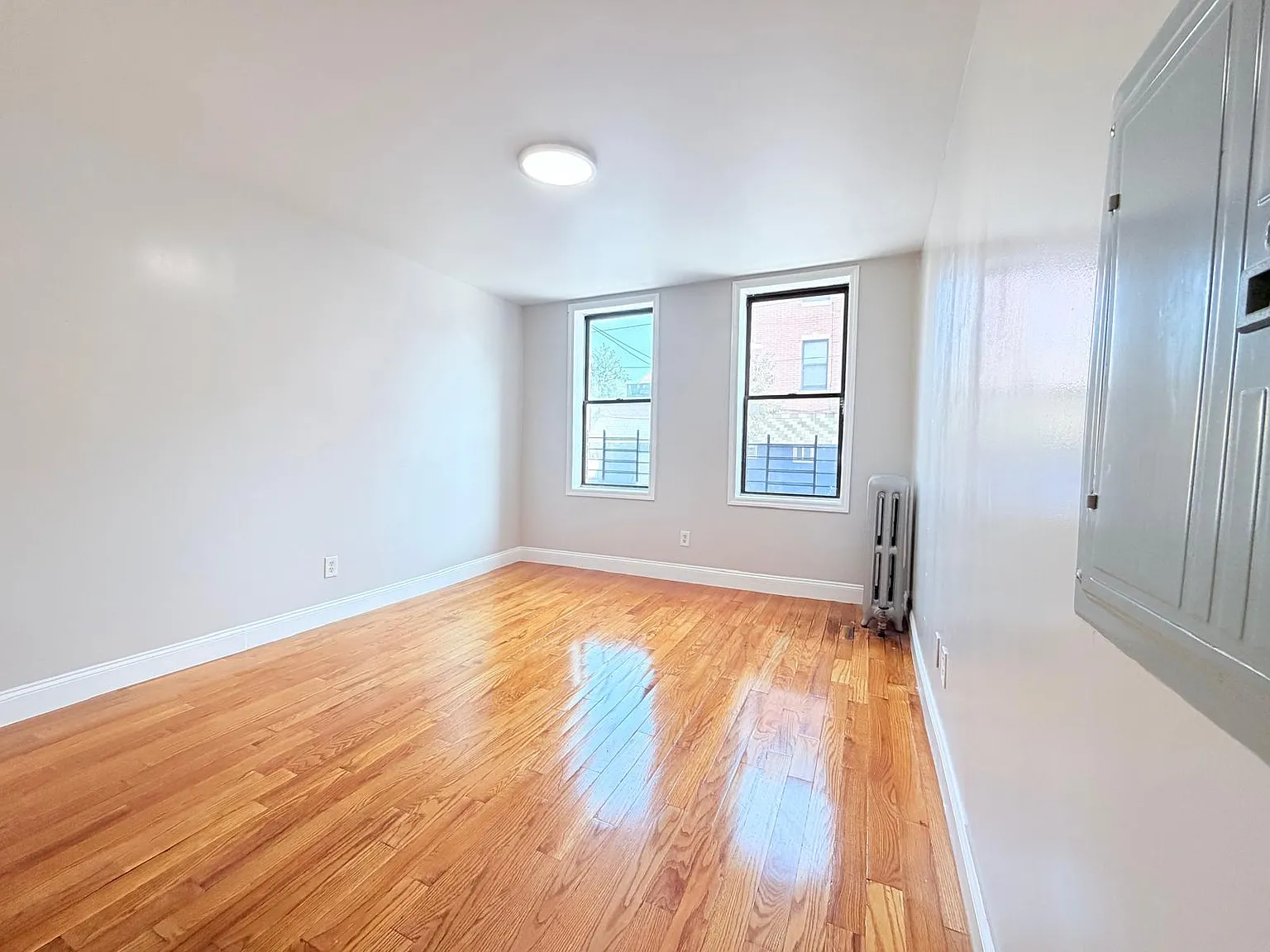 6611 Park Ave — Photo 2