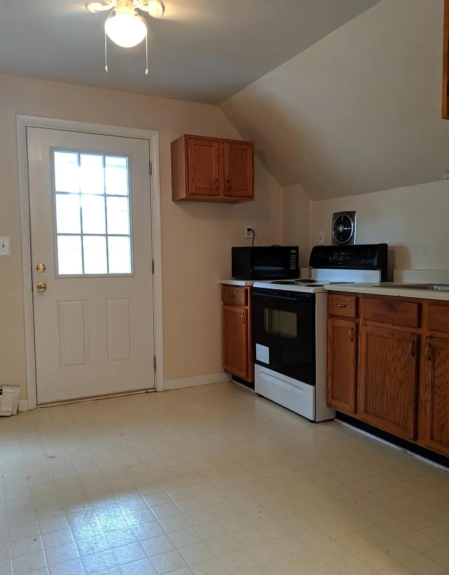 2 bed, $750 — Photo 4