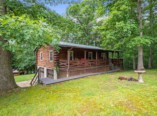 5 Villa Est, Charleston, WV 25311