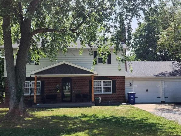 4090 Shiloh Cir, Pinckneyville, IL 62274