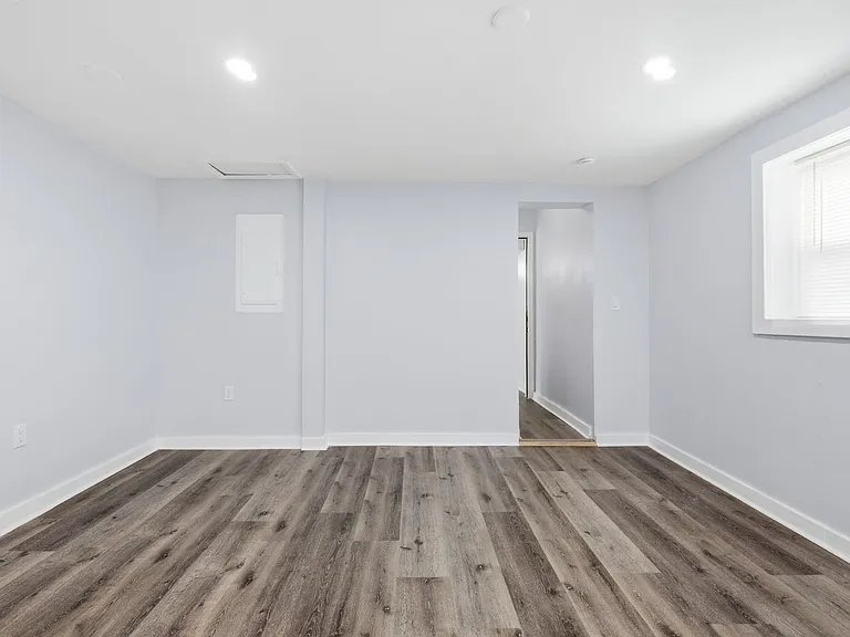 2834 Clifton Ave — Photo 17