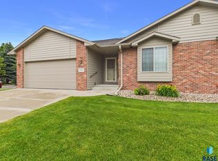 5321 W Summer Creek Pl, Sioux Falls, SD 57106