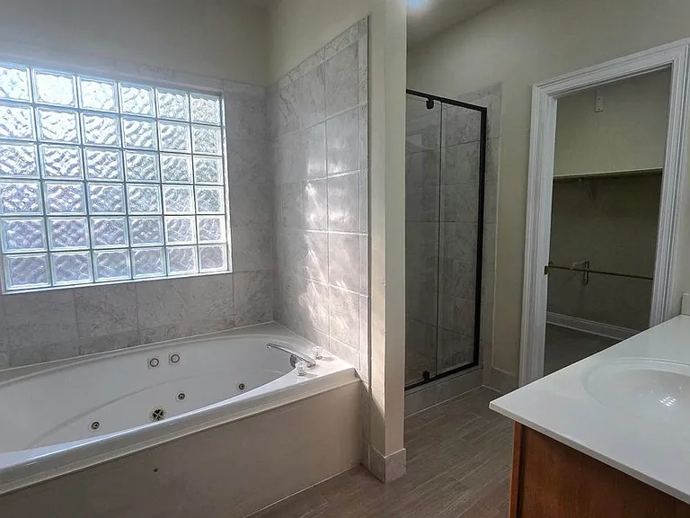 282 Allan Dr — Photo 15