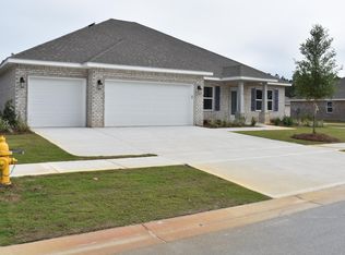 173 Picnic Pl, Freeport, FL 32439