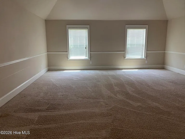 717 Porter Ln — Photo 10
