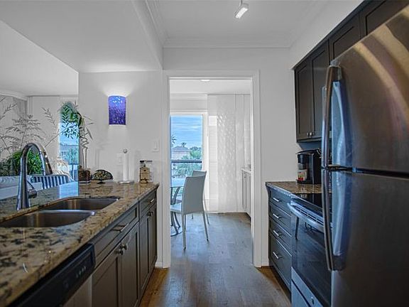 2nd image of 3220 69th St APT E5