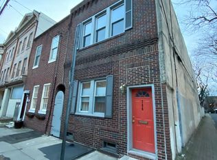 766 S 3rd St #2, Philadelphia, PA 19147