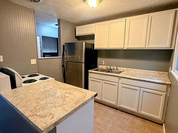 4th image of 1689 Wakefield Dr