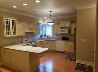 1710 Timberline Dr, Muscatine, IA 52761