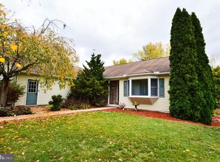 11830 Ivanhoe Dr, Waynesboro, PA 17268