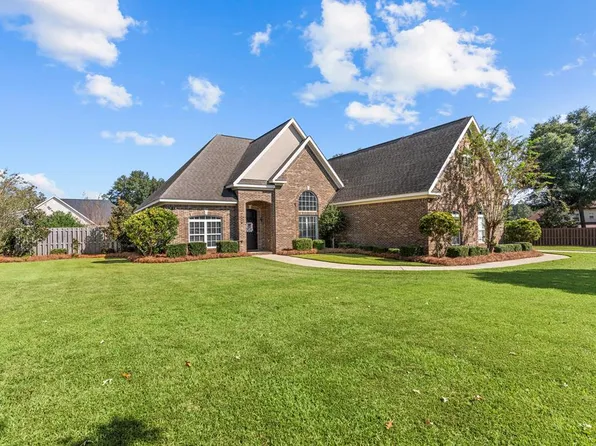105 Reseda Ln, Dothan, AL 36305