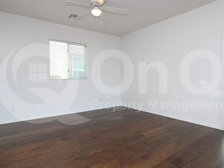 9134 S Roberts Rd — Photo 14