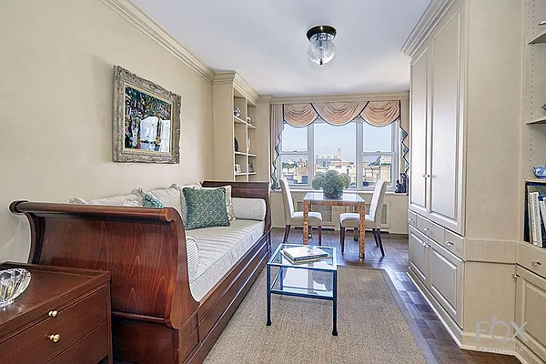 Sold by Fox Residential Group | media 18