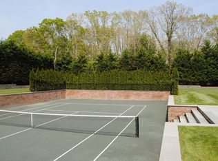 195 Georgica Rd, East Hampton, NY 11937