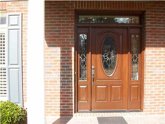 2nd image of 780 Towne Lake Dr
