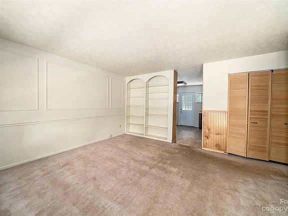 4th image of 29 Springside Dr #26