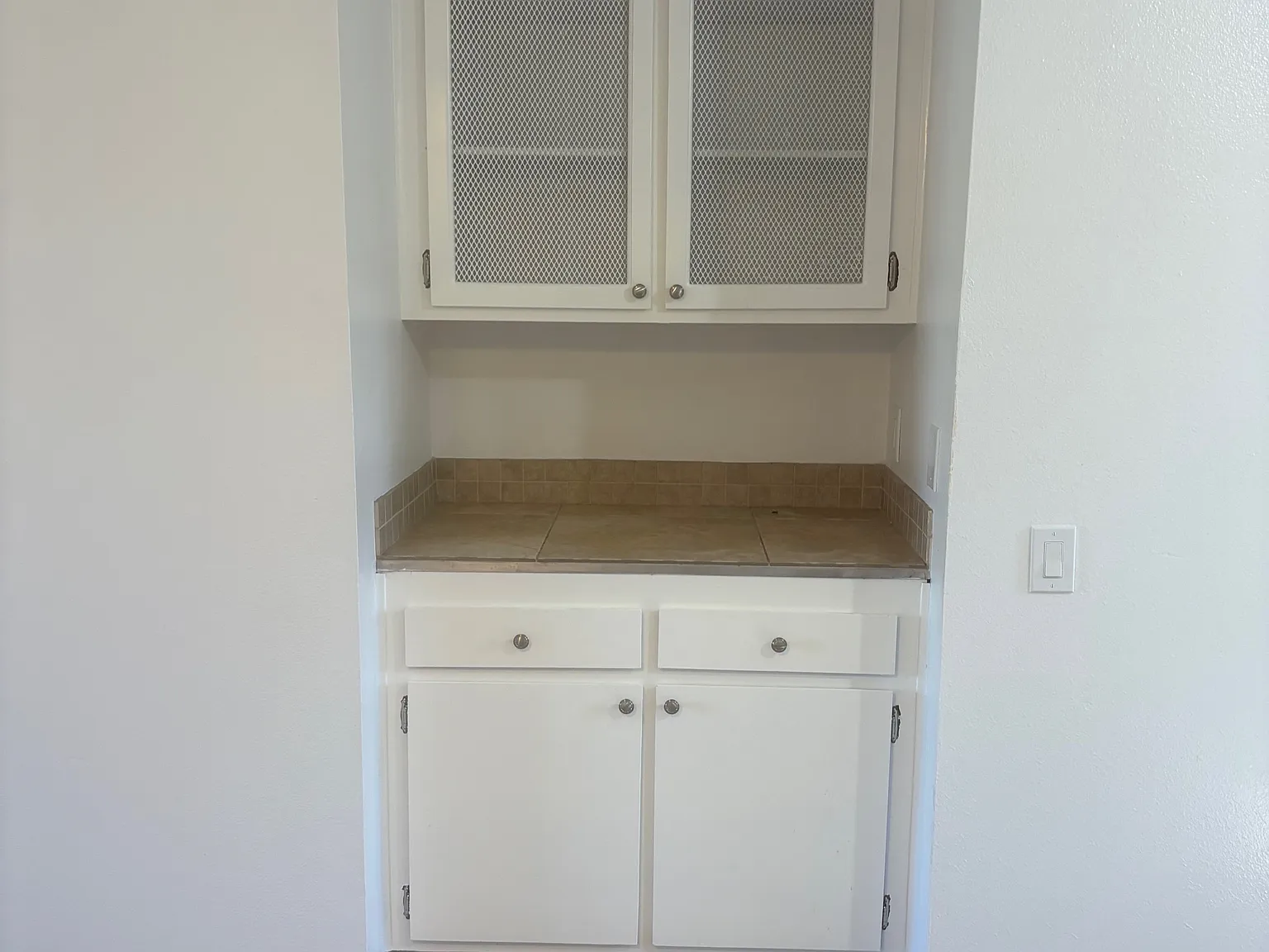 2 bed, 925 sqft, $1,825 — Photo 3