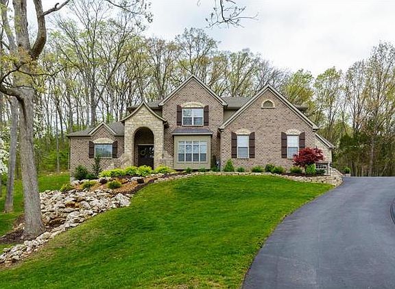 2nd image of 19217 Saint Albans Valley Dr