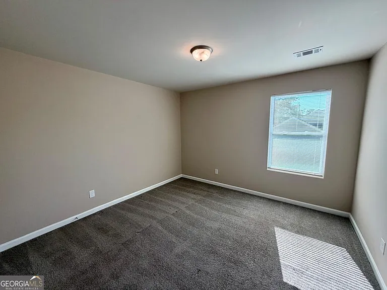 126 W Lexington Ave — Photo 5