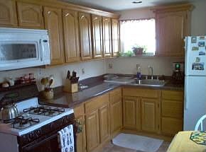 Updated Eat-in Kitchen!