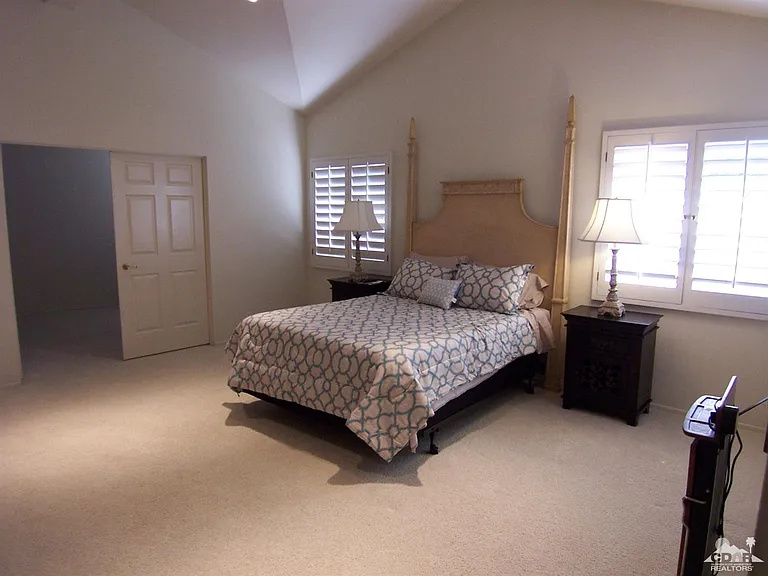 195 Desert Lakes Dr — Photo 15