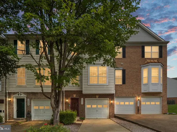13034 Taxi Dr, Woodbridge, VA 22193