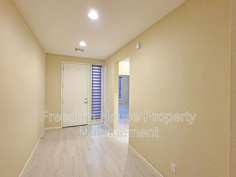 4882 E Beacon Ridge Dr — Photo 14