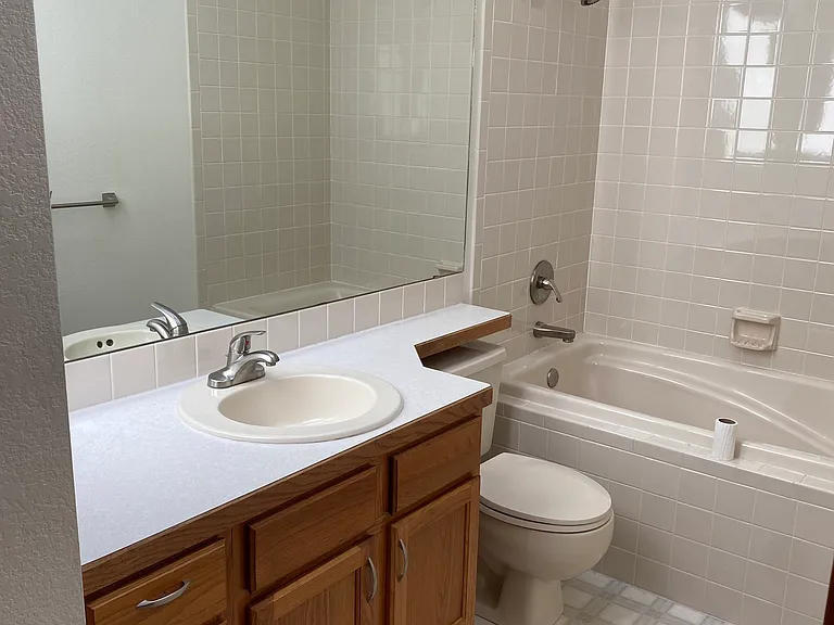 2916 Troxell Ave — Photo 15