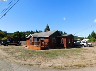 414 W 17th St, Coquille, OR 97423