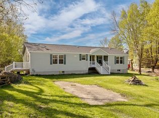 33 N Shore Rd, Isle La Motte, VT 05463