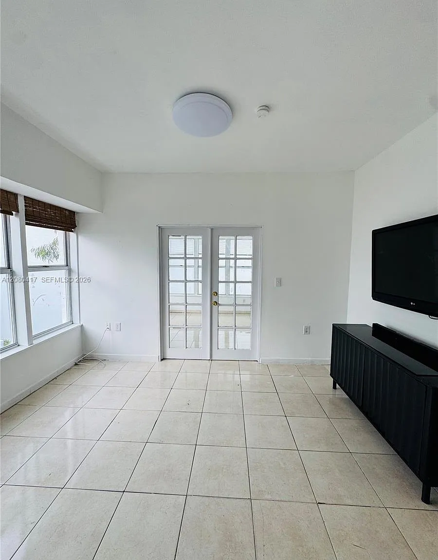 Ocean Beach Fla Sub — Photo 1